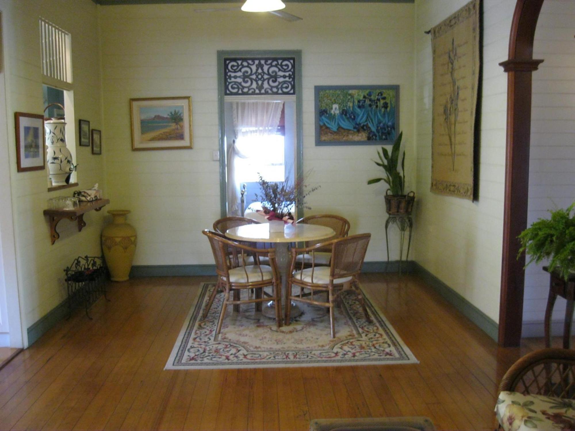 Classique Bed & Breakfast Townsville Exterior photo